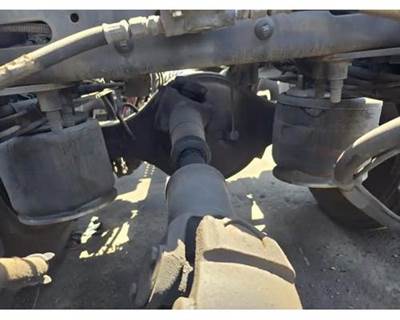 Meritor-Rockwell MDL2014X Front Axle Housing for a Freightliner Cascadia 113