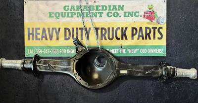 Meritor-Rockwell RD20145 Front Axle Housing for a Freightliner Cascadia 125