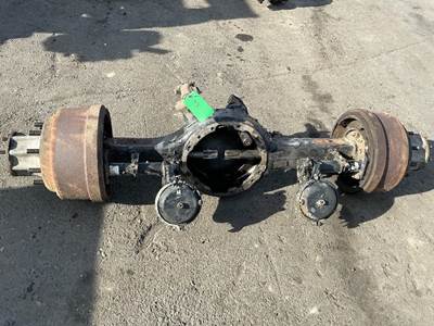 Meritor-Rockwell RD20145 Front Axle Housing for a Freightliner FLD120