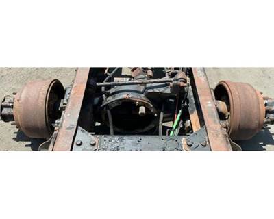 Meritor-Rockwell RD20145 Front Axle Housing for a International 9200