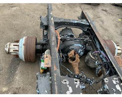 Meritor-Rockwell RD20145 Front Axle Housing for a Peterbilt 384