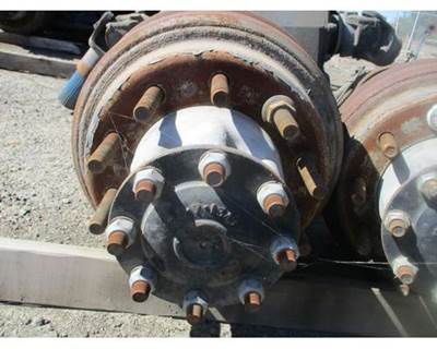 Meritor-Rockwell RD20145 Front Axle Housing for a Volvo VNL