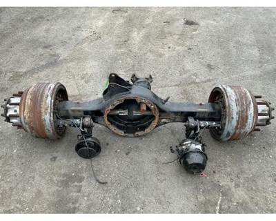 Meritor-Rockwell RD20145 Front Axle Housing for a Volvo VNL670