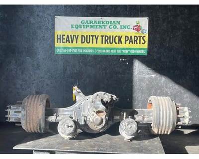 Meritor-Rockwell RD20145 Front Axle Housing for a Freightliner Cascadia 125