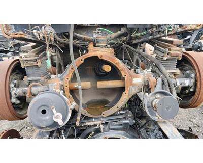 Meritor-Rockwell RD23160 Front Axle Housing for a Volvo