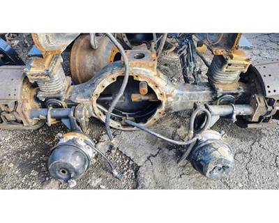 Meritor-Rockwell RDL20145 Front Axle Housing for a Volvo