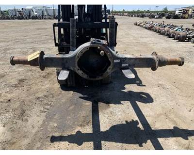 Meritor-Rockwell RDL20145 Front Axle Housing for a Volvo