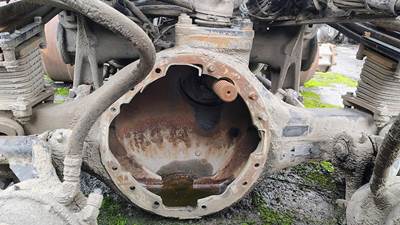 Meritor-Rockwell RPL20145 Front Axle Housing