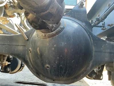 Meritor-Rockwell RT20-145 Front Axle Housing for a Volvo VNL