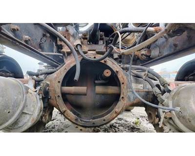 Meritor-Rockwell SSHD Front Axle Housing for a Kenworth C500