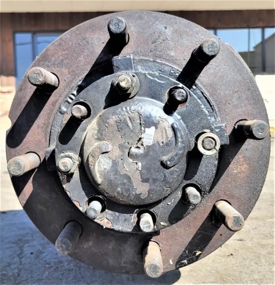 Axle Alliance R152N Rear Axle Housing for a 2007 Freightliner MT55