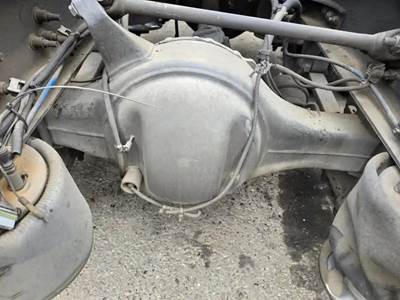 Axle Alliance RT40-4N Rear Axle Housing for a Freightliner Cascadia 125