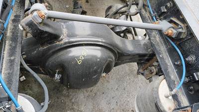 Detroit Rear Axle Housing for a Freightliner Cascadia 125