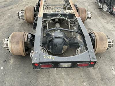 Axle Alliance RT40-4NR Rear Axle Housing for a Freightliner Cascadia 126