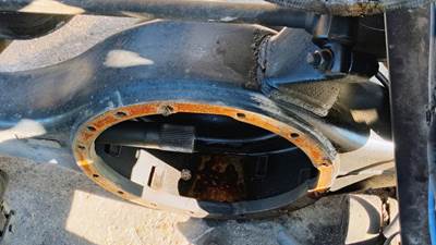 Axle Alliance RT40-4NR Rear Axle Housing for a Freightliner Cascadia 125