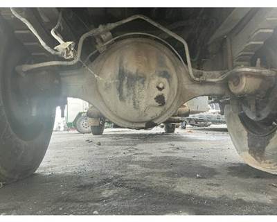 Dana-Spicer G175S Rear Axle Housing for a Ford F700