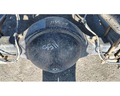 Dana-Spicer N175 Rear Axle Housing for a International 4700