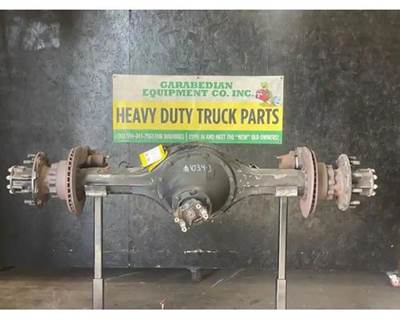 Dana-Spicer N175 Rear Axle Housing for a International 4900