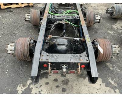 Detroit DA-RT-40.0-4S Rear Axle Housing for a Freightliner Cascadia 126