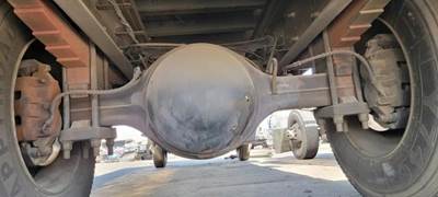 Eaton 17060S Rear Axle Housing for a International 4300