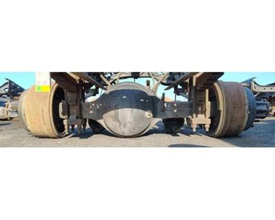 Eaton 17060S Rear Axle Housing for a International 4300