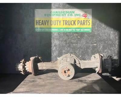 Eaton 17060S Rear Axle Housing for a International 4200