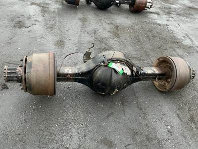 Eaton 17200 Rear Axle Housing for a Ford F700