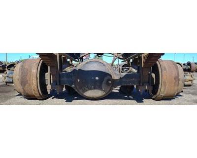 Eaton 19060S Rear Axle Housing for a International 4300