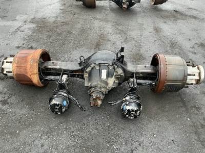 Eaton P20060R Rear Axle Housing for a Kenworth T270