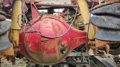 Eaton RS402 Rear Axle Housing for a Peterbilt 377