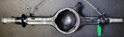 Eaton RS404 Rear Axle Housing for a Freightliner Cascadia 125