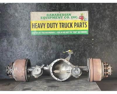 Eaton RS404 Rear Axle Housing for a International