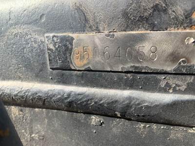 International RA44 Rear Axle Housing