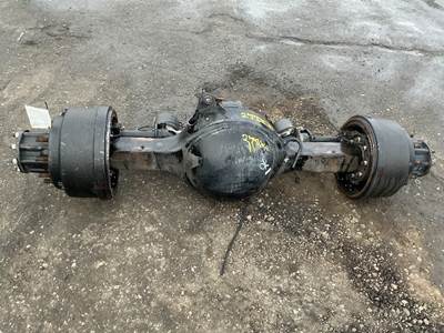 Mack Pinnacle CXU612 Rear Axle Housing for a Mack CXU612