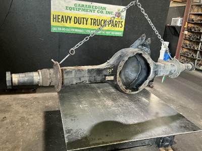 Meritor-Rockwell Rear Axle Housing for a Mack CXU613