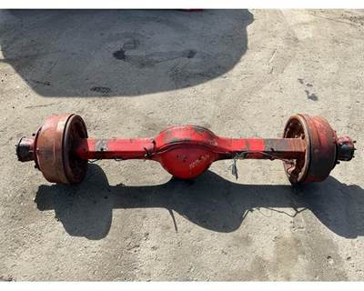 Meritor-Rockwell F106 Rear Axle Housing for a Ford F600G