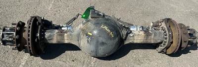 Meritor-Rockwell ME20165 Rear Axle Housing for a Mack CXU633T