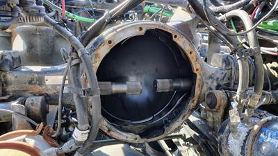 Meritor-Rockwell ME20165 Rear Axle Housing for a Freightliner Cascadia 125