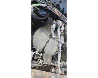 Meritor-Rockwell ME20165 Rear Axle Housing for a Volvo VNL