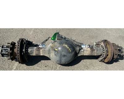 Meritor-Rockwell ME20165 Rear Axle Housing for a Mack CXU633T