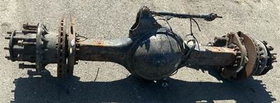 Meritor-Rockwell MR2014X Rear Axle Housing for a Volvo VNL780