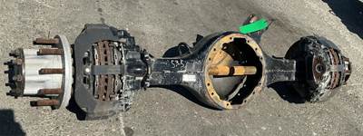 Meritor-Rockwell MR2014X Rear Axle Housing for a Freightliner Cascadia 125