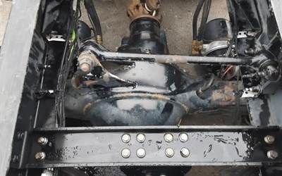 Meritor-Rockwell MR2014X Rear Axle Housing for a Mack CXU613