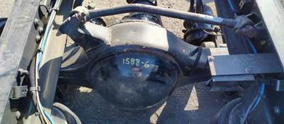 Meritor-Rockwell MR2014X Rear Axle Housing for a Freightliner Cascadia 125