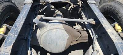 Meritor-Rockwell MR2014X Rear Axle Housing for a Freightliner CASCADIA