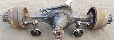 Meritor-Rockwell MR2014X Rear Axle Housing for a Mack CXU613