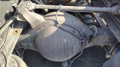 Meritor-Rockwell MR2014X Rear Axle Housing for a Western Star 5700