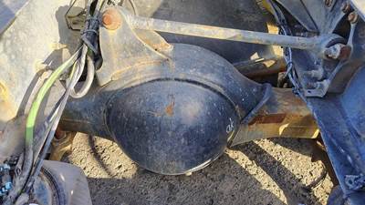 Meritor-Rockwell MR2014X Rear Axle Housing for a Mack CXU613