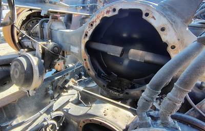 Meritor-Rockwell MR2014X Rear Axle Housing for a Freightliner Cascadia 125