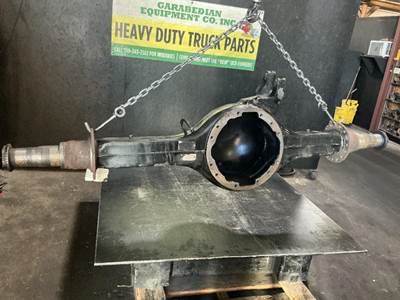 Meritor-Rockwell MR2014X Rear Axle Housing for a International LT625